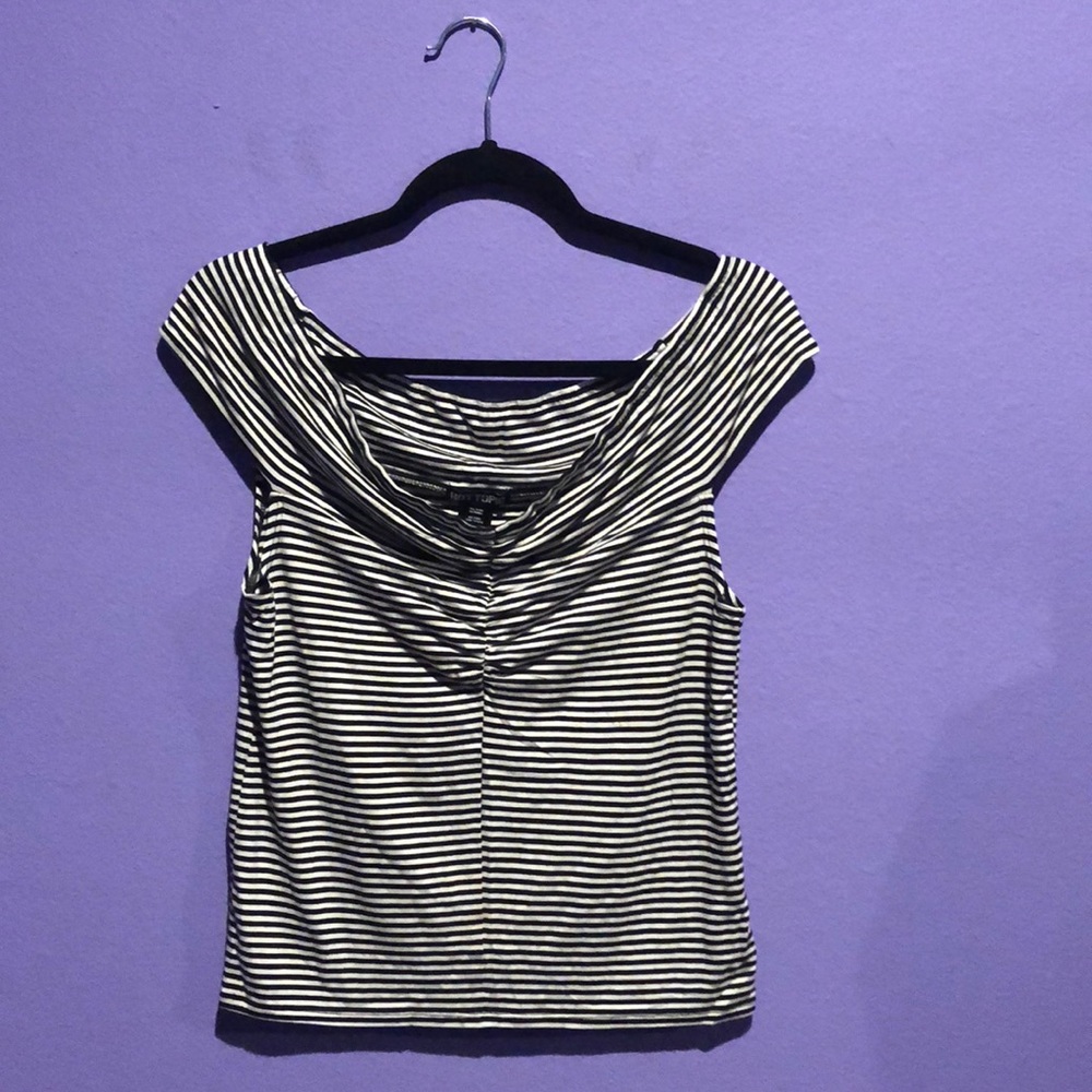 NWOT Hot Topic fitted top